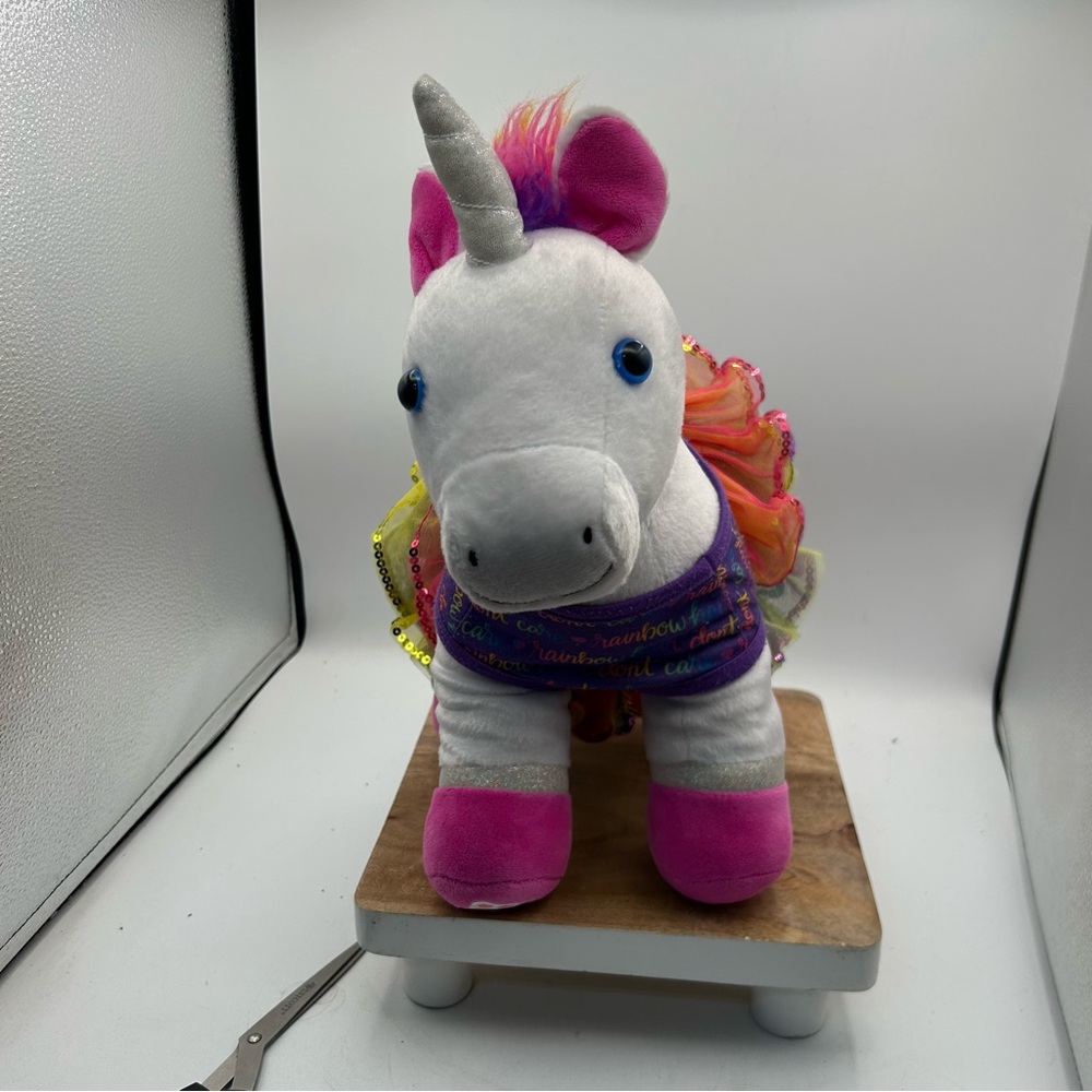 Build A Bear Plush Craze Rainbow White Unicorn Multi-Color Mane-Tail with outfit